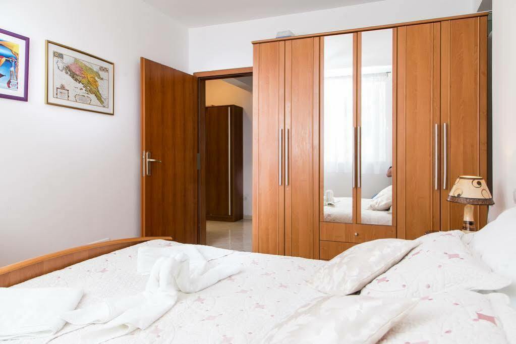 Apartments Captain Дубровник Екстериор снимка