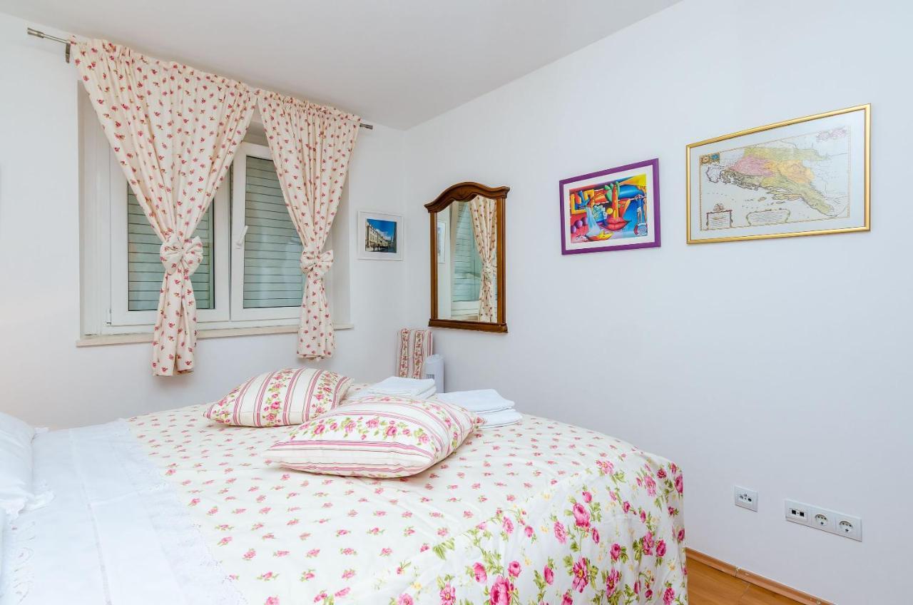 Apartments Captain Дубровник Екстериор снимка