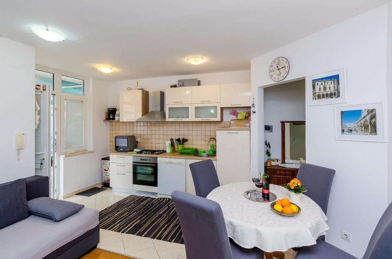 Apartments Captain Дубровник Екстериор снимка